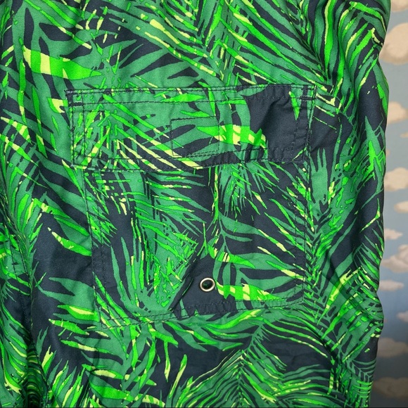 Gap Men’s Swim Trunks Palm Fronds Pattern Size XL‎ - Picture 4 of 6